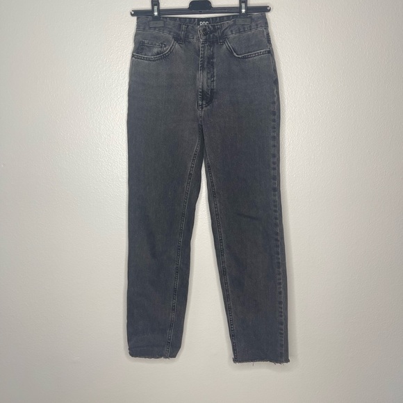 BDG Urban Outfitters Black High Rise Mushroom Embroidered Size 24 - Picture 2 of 7